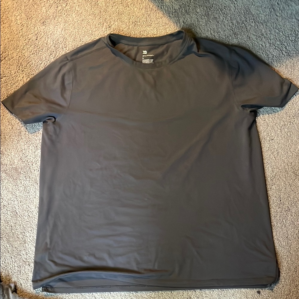 Men's Gray Athletic Shirt